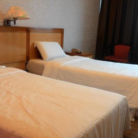 Garden Hotel Batu Pahat Ngoại thất bức ảnh